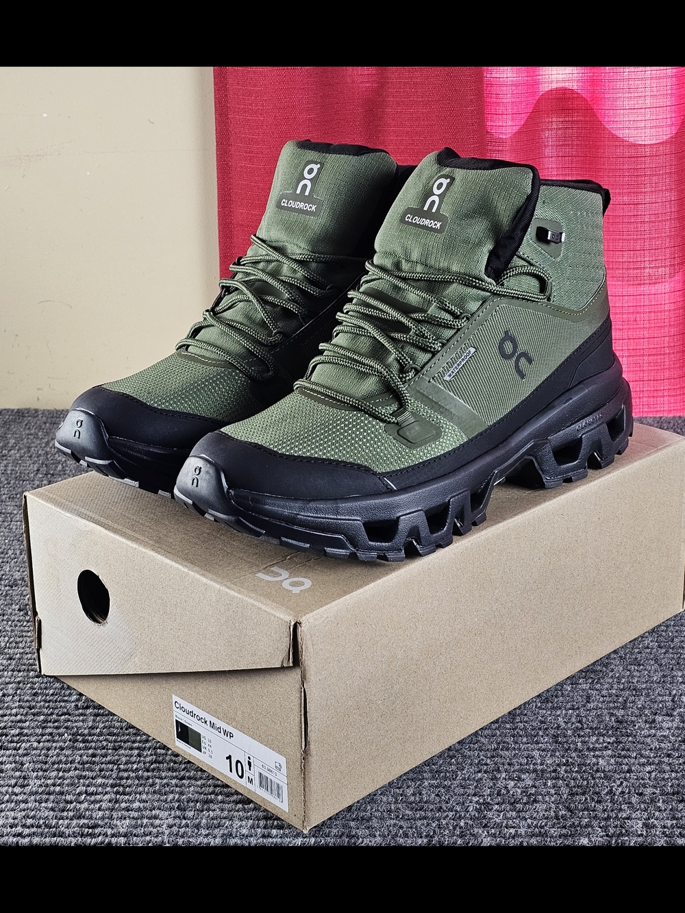 On Running Cloudrock Mid Waterproof Boots - Olive